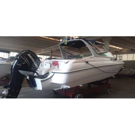 Lancha HD 7.9 26 pés