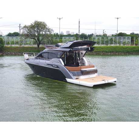 Lancha Triton 460 Fly