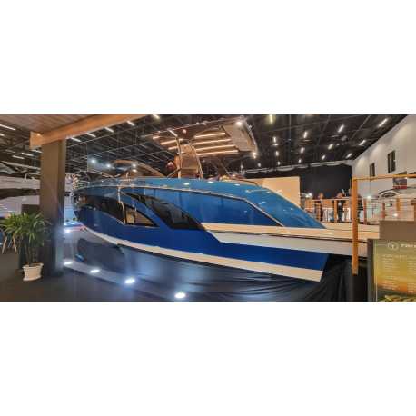 Lancha Triton 32 Flyer