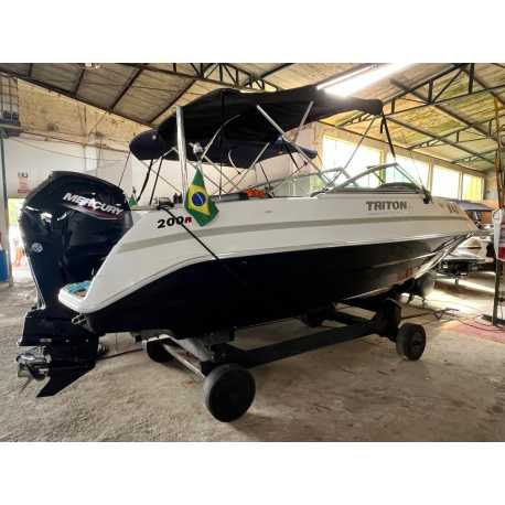 Lancha Triton 200 Open